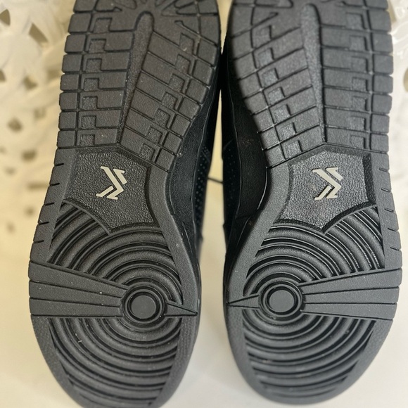 Karl Kani shoes size 8.5 - Picture 11 of 15